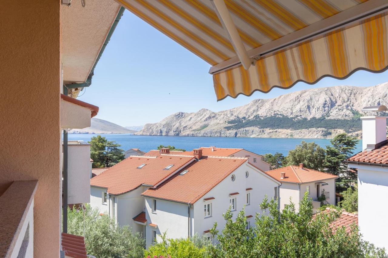 Apartments Ema & Mislav With Terrace Baška Extérieur photo