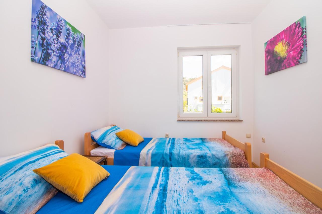 Apartments Ema & Mislav With Terrace Baška Extérieur photo